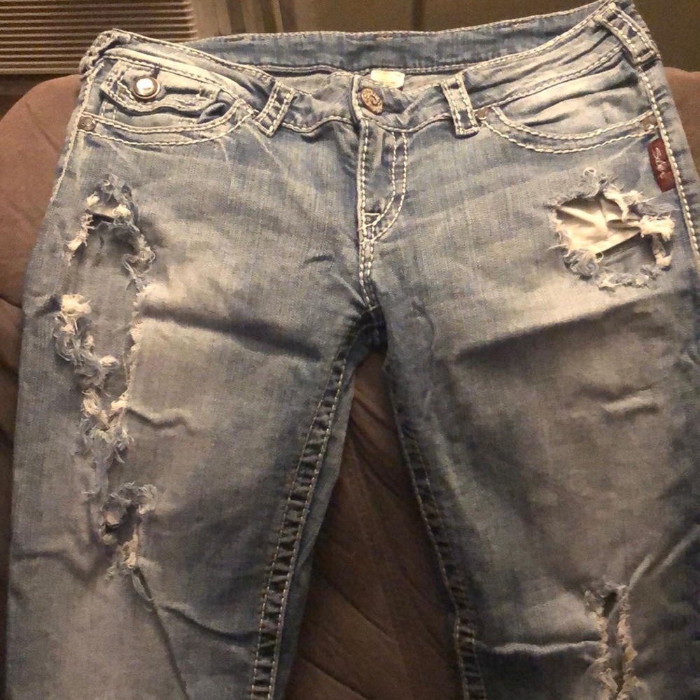 Don’t wear ripped jeans anymore